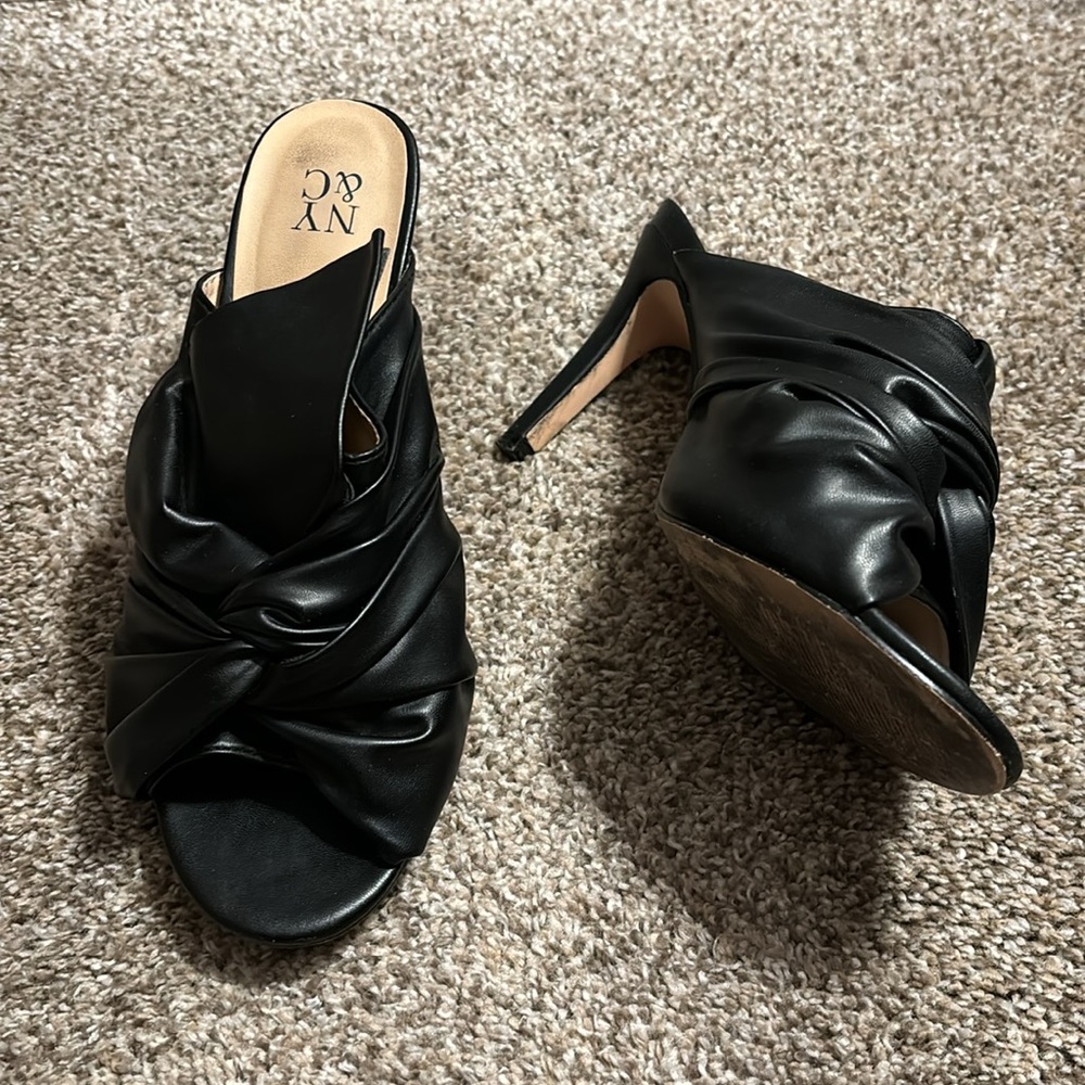 NY&C Ruffled And Tied Heels Shoes Size 8M